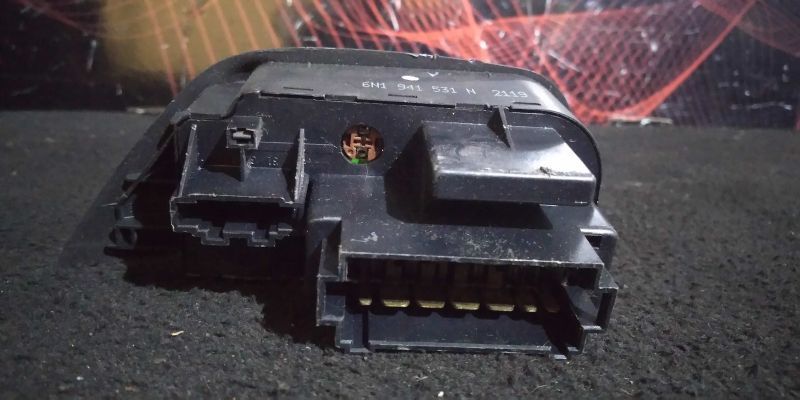 Comando Das Luzes Skoda Felicia Ii (6U1)