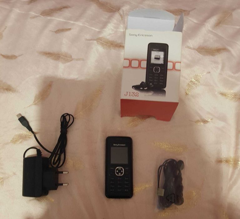 Telemóvel Sony Ericsson J132