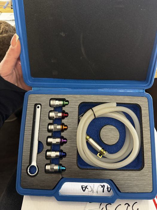 Zestaw do odpowietrzenia hamulców i sprzęgła F3100