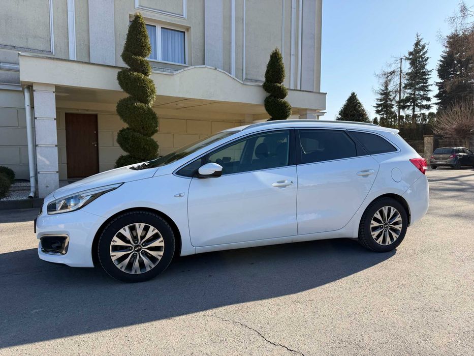 Kia Ceed 1.6 CRDi Kombi 2016 | Zadbany | Prywatny