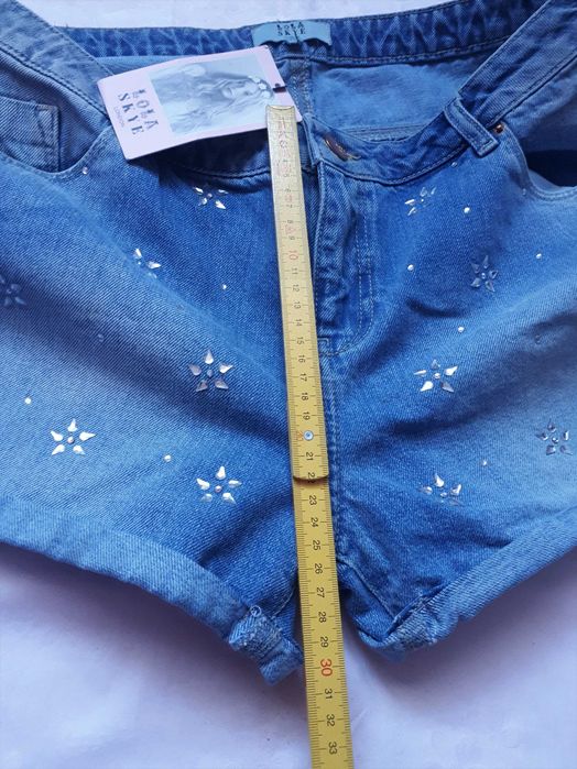 Dorothy Perkins Nowe spodenki z aplikacjami Lola Skye 44