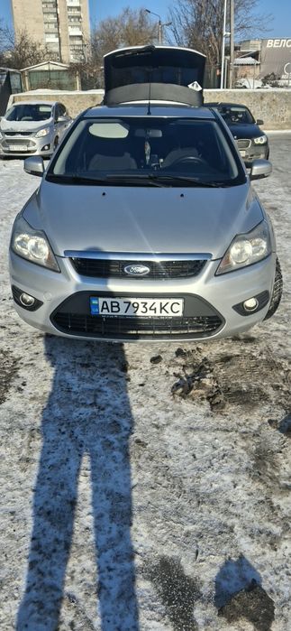 Форд Фокус 2011 рік 1.4 газ,бензин