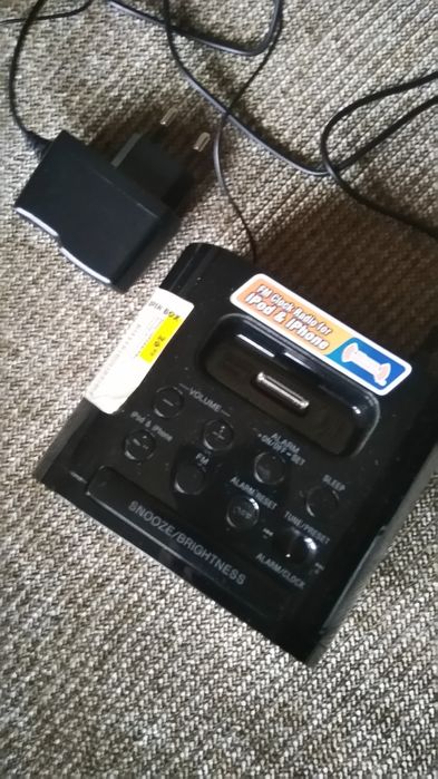 Часы Sony, радио будильник