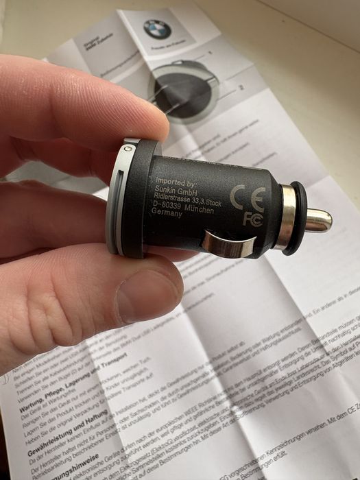 Зарядне у прикуррювач BMW оригінал