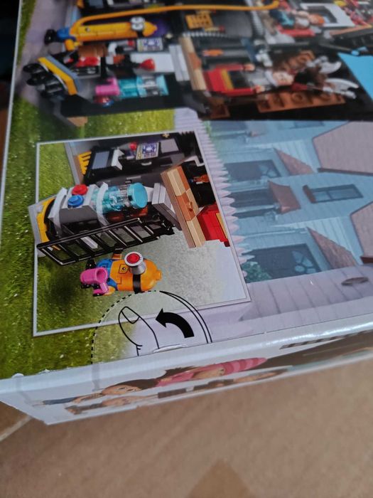 LEGO 75583 - Minions and Gru's Family Mansion