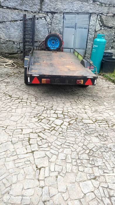 Reboque moto quatro