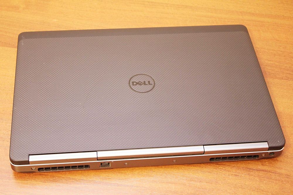 Ігровий Dell Precision 7510/Intel® Xeon E3/16GB/SSD 512GB/NVIDIA Quadro M2000M