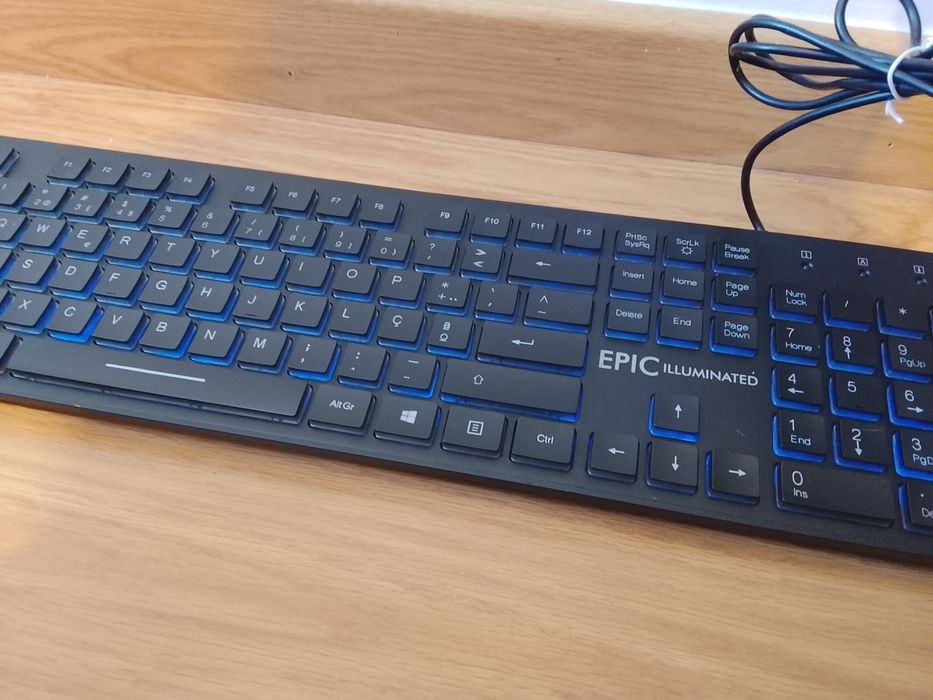 Teclado Gamer + Rato