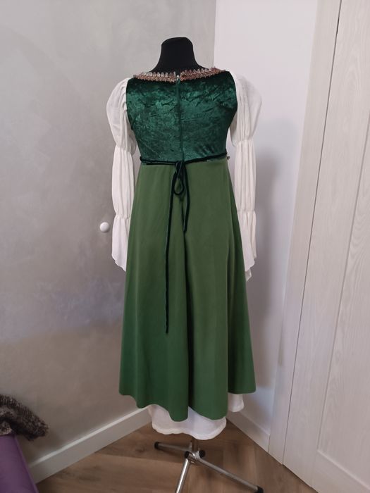 Kostium tematyczny, suknia z przepaską na głowę rozmiar S