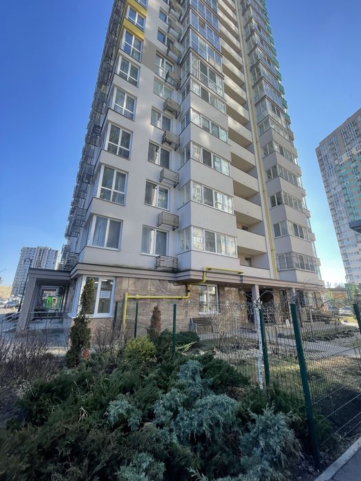 Продаж приміщення 61 кв м ЖК Теремки, вул. Заболотного, 15