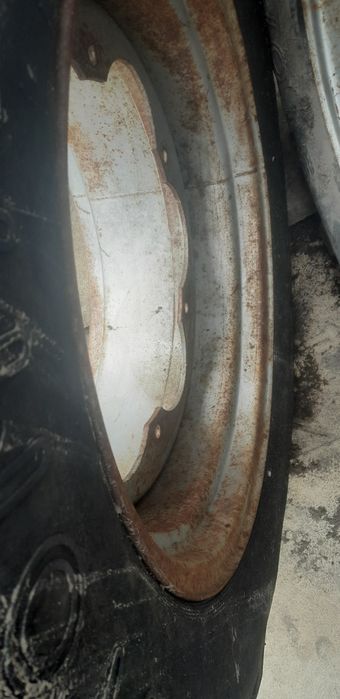 koła przednie ursus 14,9 -24 R 24