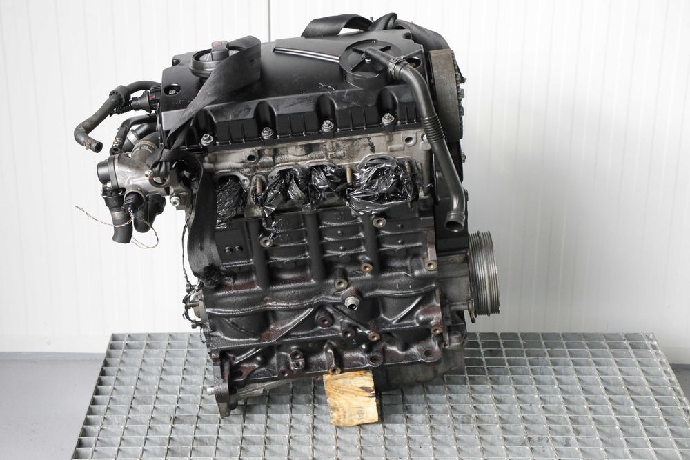 Audi A4 b7 1.9 tdi 116 silnik BRB słupek