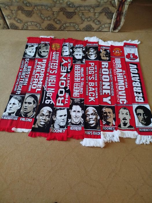 Шарфи гравці Манчестер