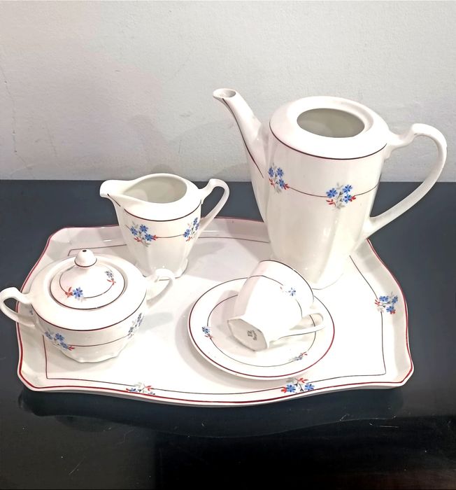 Peças de serviço de café.