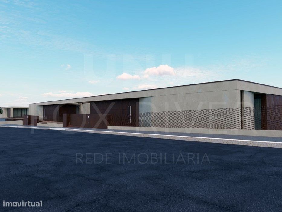 Moradia T4 em Banda em Friestas, Valença