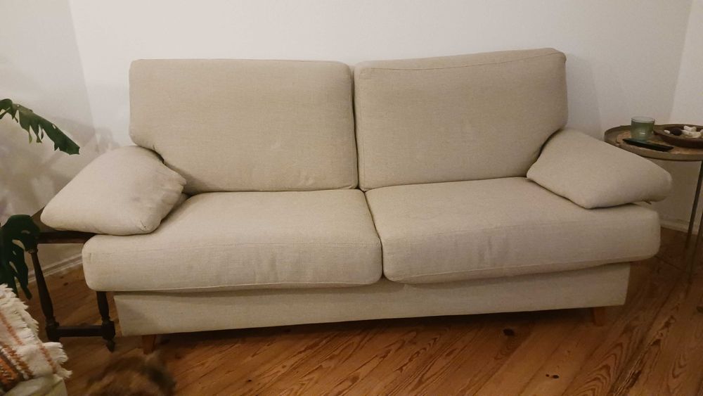 Sofá 2 lugares bege