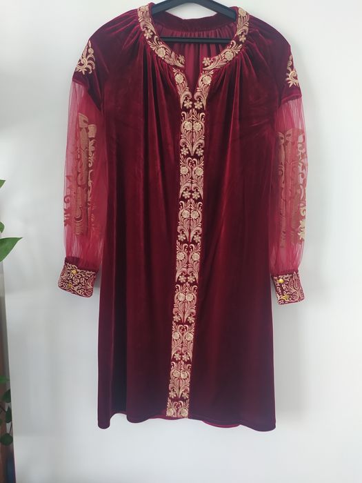 Сукня оксамит бордо  вишиванка с золотом вишите плаття