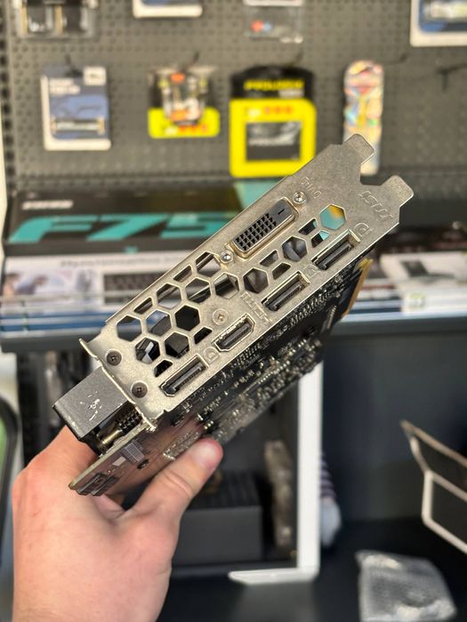 Відеокарта MSI Armor  GTX 1070 Ti 8GB GDDR5 (256bit) KLAVAcomp
