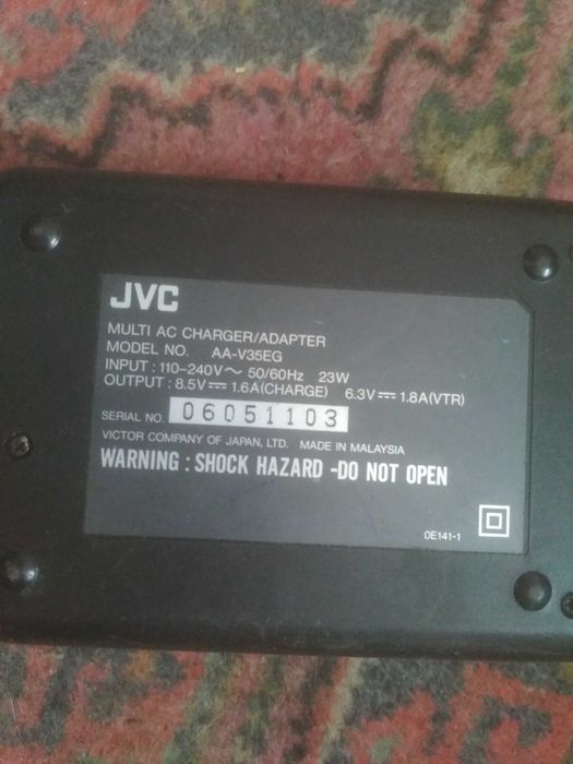 Зарядка до камери JVC