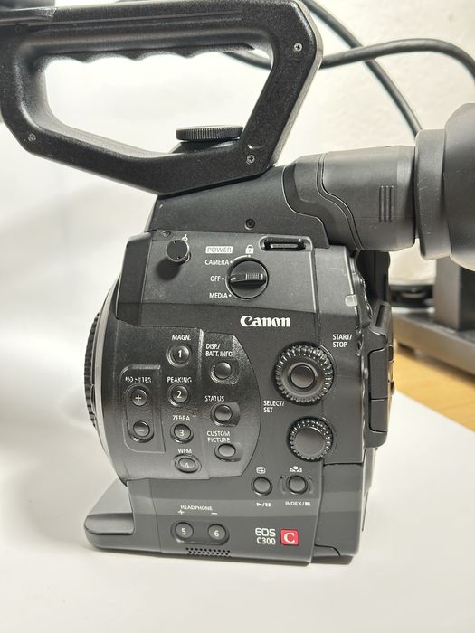Canon EOS C300 Mark I – Cinema Camera Digital