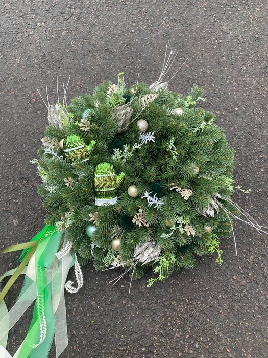 Новорічний декор, вінок, композиція