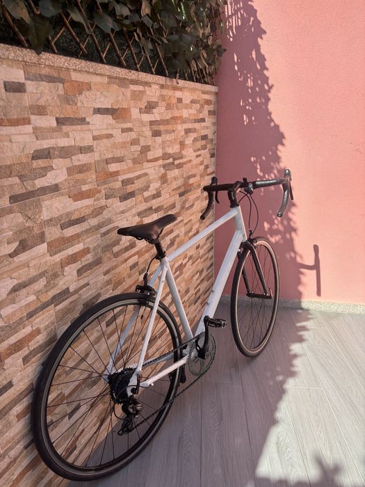 Bicicleta de Estrada / Urbana – Branca, Restaurada (7 Vel)