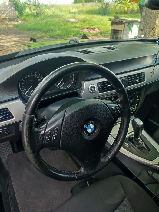 Продам  BMW E 90