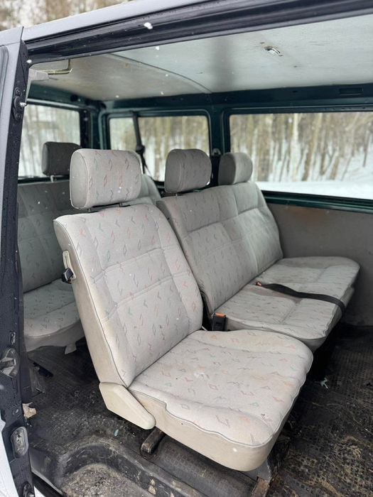 VW Transporter 2.5TDI 102km 8osobowy BEZ RDZY!