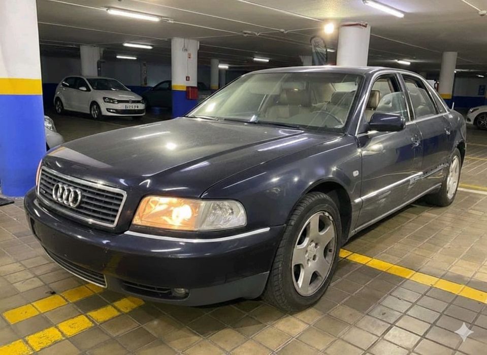 Audi A8 4.2 V8 quattro (310cv)  matrícula espanhola
