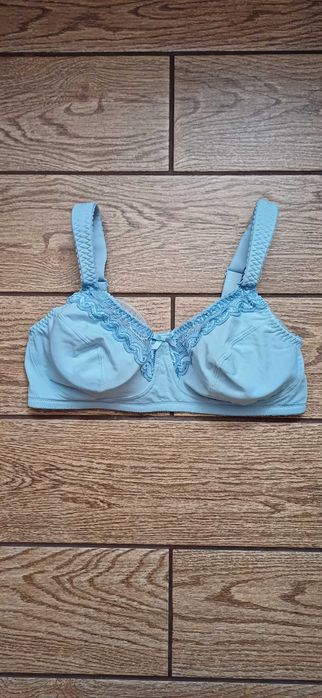 Niebieski bawełniany biustonosz BPC bonprix collection r. 85 C