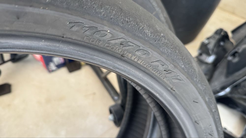 Pneus Pirelli Diablo Superbike