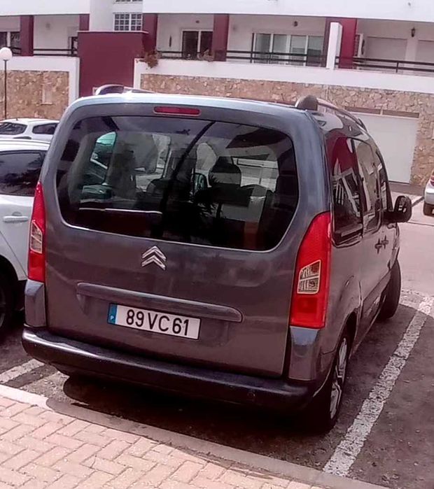 Citroen Berlingo Multispace muito bonita