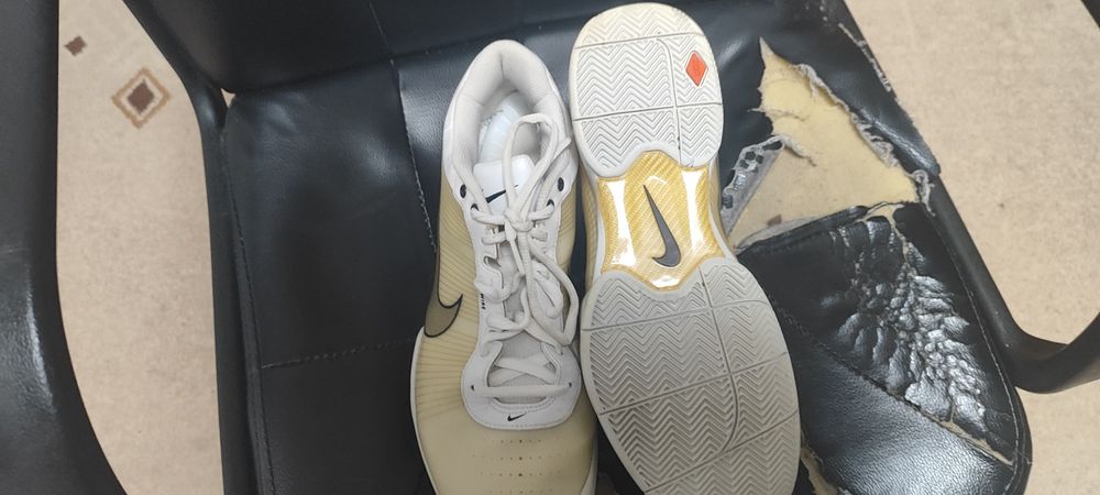 Nike Roger Ferder RF 2009 Vapor tour 6

Wimbledon Zoom Vapor Tour 6 VI