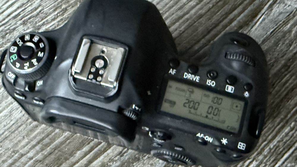 Продається Canon 6D body