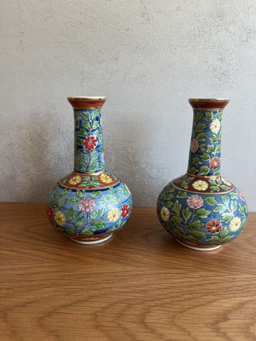 Par de jarras tailandesas