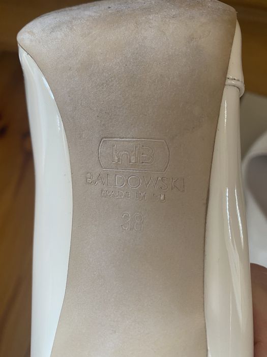 Buty szpilki 38 skóra Baldowski ślub
