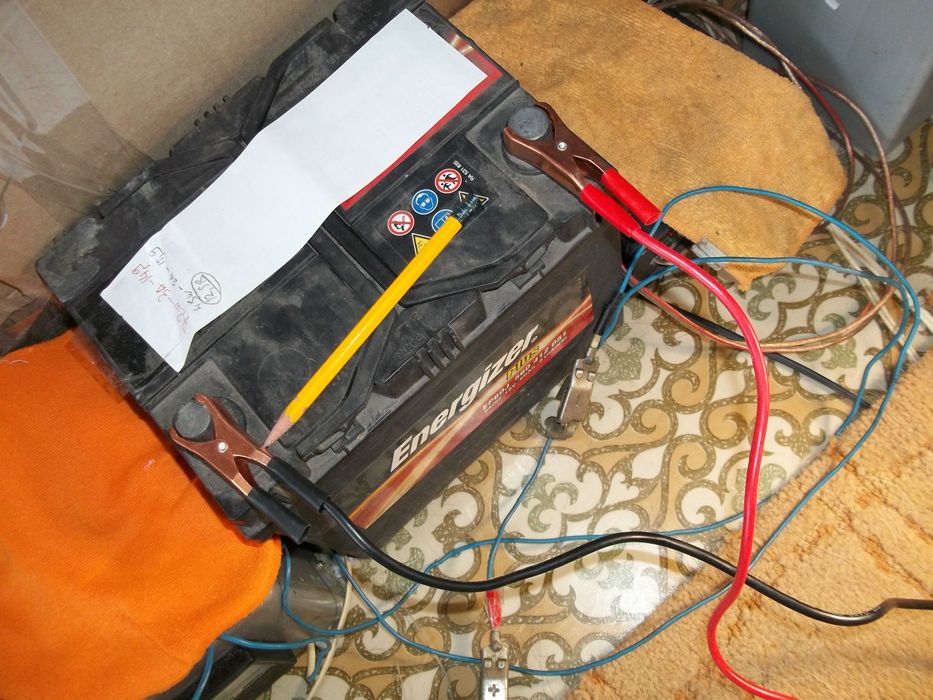 инвертор 3000 w (новый 12 в 110/220 вольт