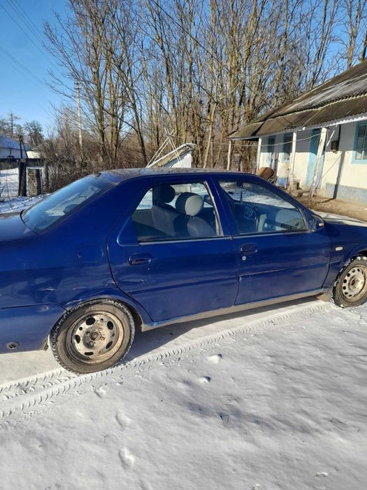 Продам машину срочно