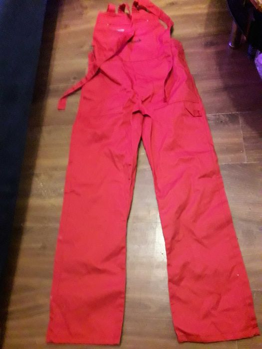 strój roboczy na szelkach