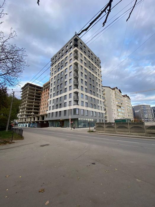 2 квартира-студія /  Целевича / Франківськ