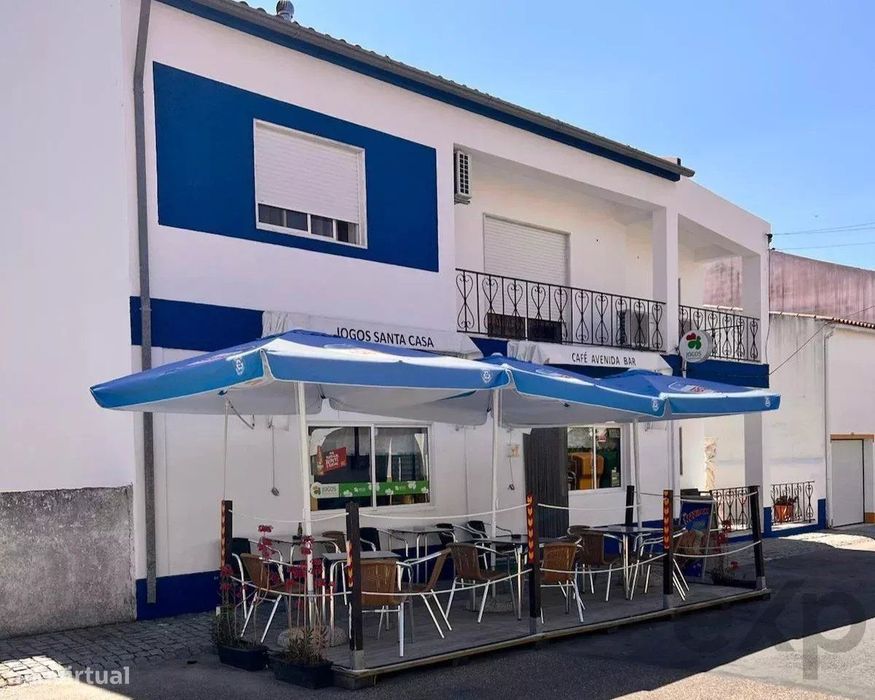 Moradia T3 e Snack Bar