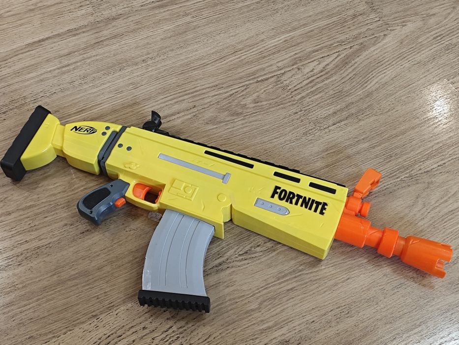Бластер Nerf Fortnite AR Elite (SCAR) в ідеалі