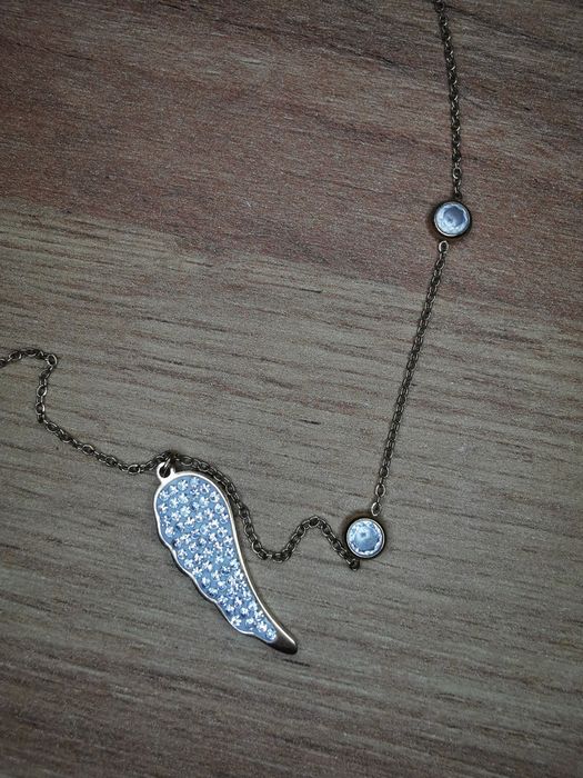 Łańcuszek skrzydło