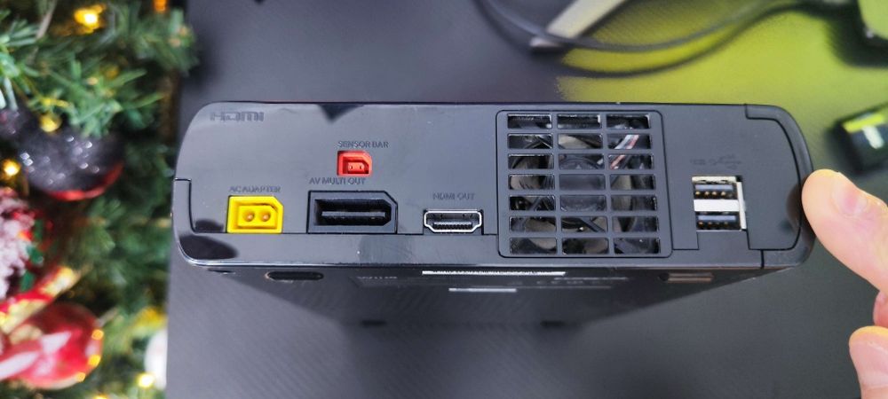 Nintendo Wii U (só a consola sem cabos nem tablet)