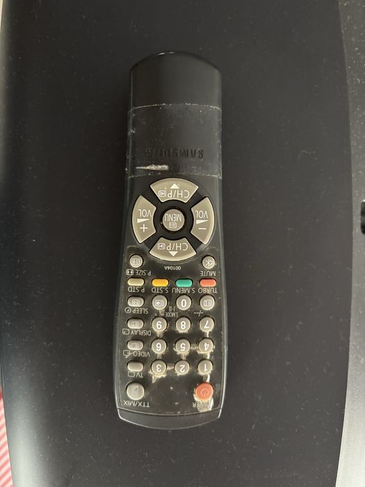 TV Samsung CRT 32”