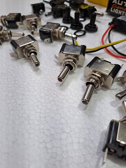Diverso Material Eléctrico Automóvel