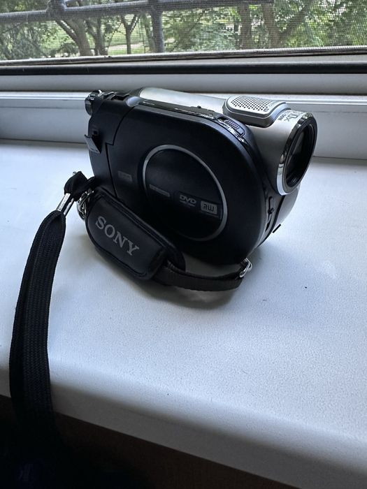 Цифровая камера SONY