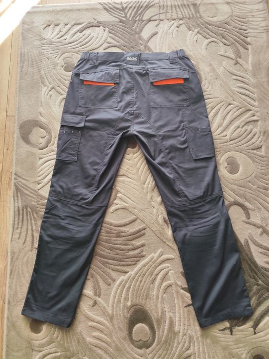 Spodnie robocze nowe r. 58