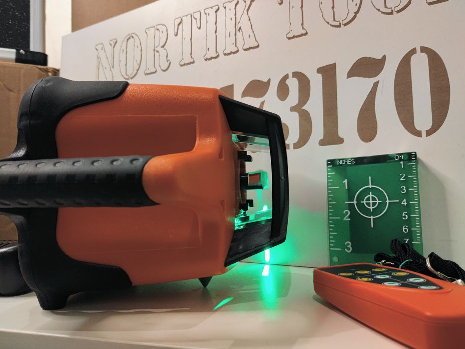 Nível Laser ROTATIVO. Alcance 500 m. Com RECEPTOR. NOVO. Autonivelante