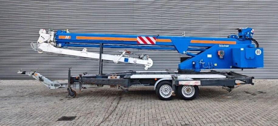 Żuraw Dekarski montażowy Böcker AHK 27/1200 lekki Dźwig 27M